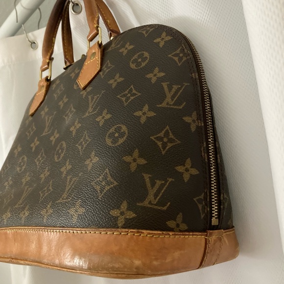 Sale! Authentic Louis Vuitton Alma Bag! - Picture 6 of 12